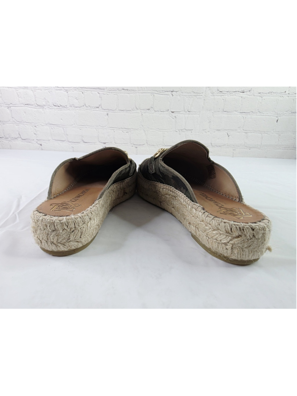 Conchisa Espadrilles Mules Camouflage/ Gold Hardware Size 37 6.5 - 7 - Picture 5 of 6